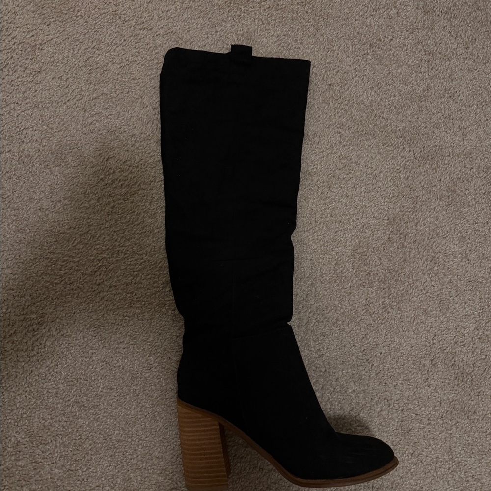 Black Suede Knee boots!